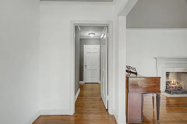 $445,000 | 5185 Mary Starnes Drive, Memphis, TN 38117