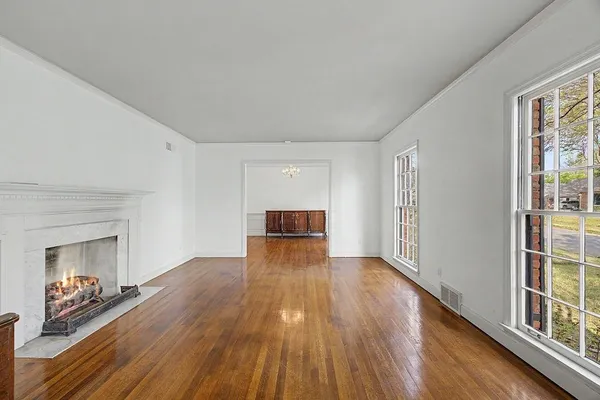 $445,000 | 5185 Mary Starnes Drive, Memphis, TN 38117