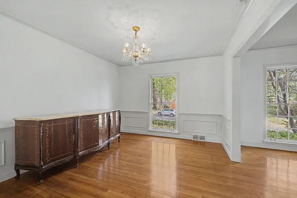 $445,000 | 5185 Mary Starnes Drive, Memphis, TN 38117