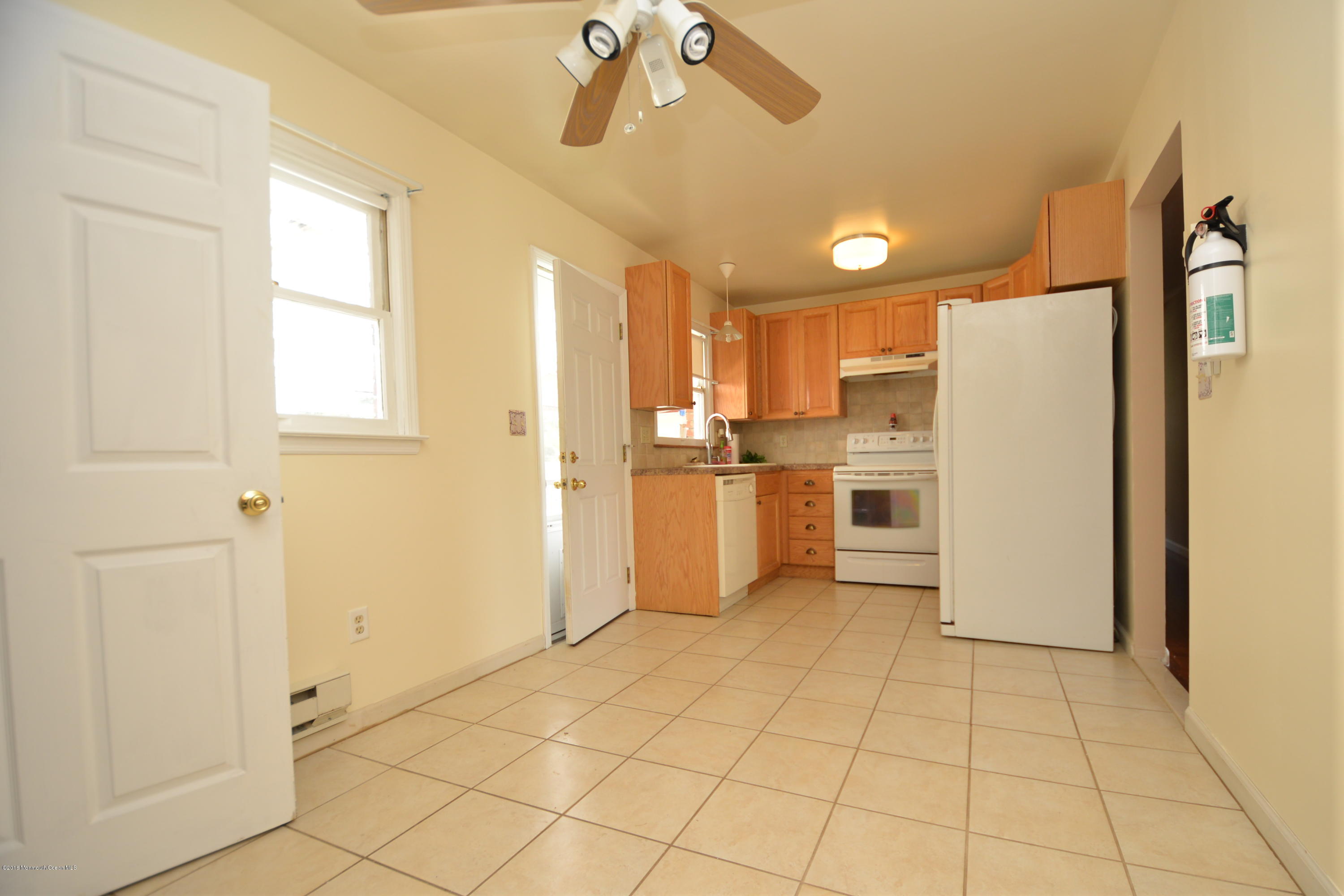 69 Harbor Road Morganville, NJ 07751 - Photo 6 of 14 DSC_1837