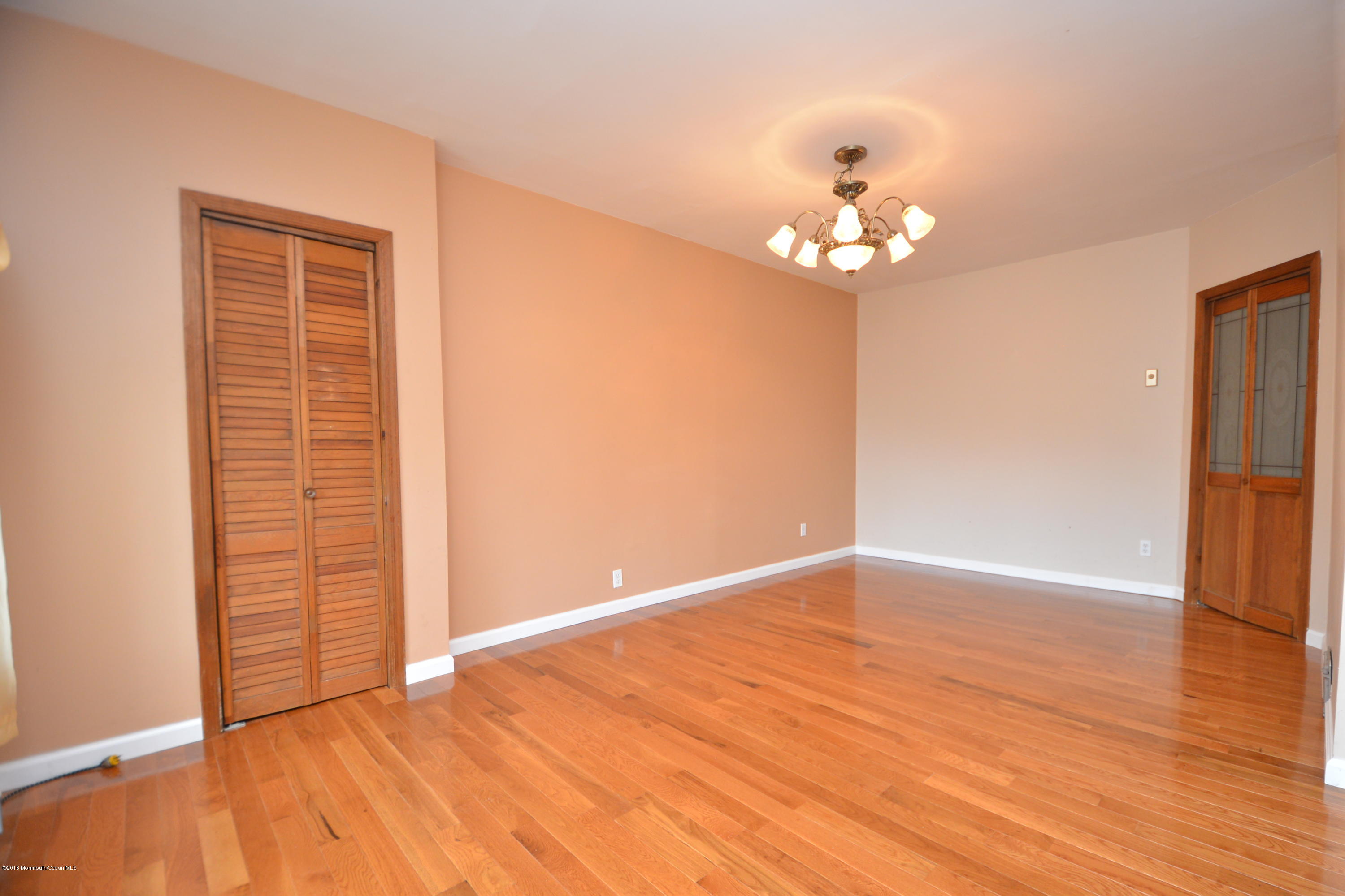 69 Harbor Road Morganville, NJ 07751 - Photo 10 of 14 DSC_1845