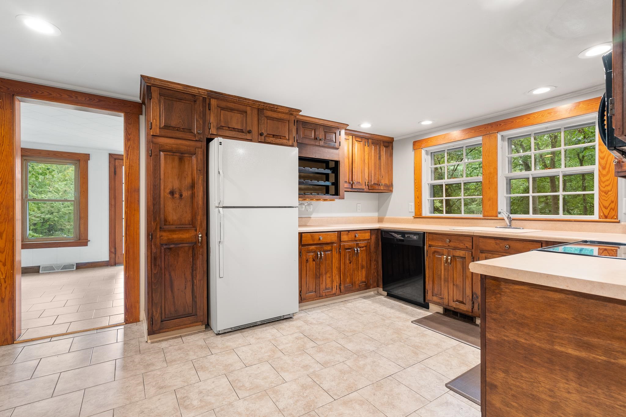 51 River Road Hudson, NH 03051 - Photo 4 of 36 Gallery Image 4