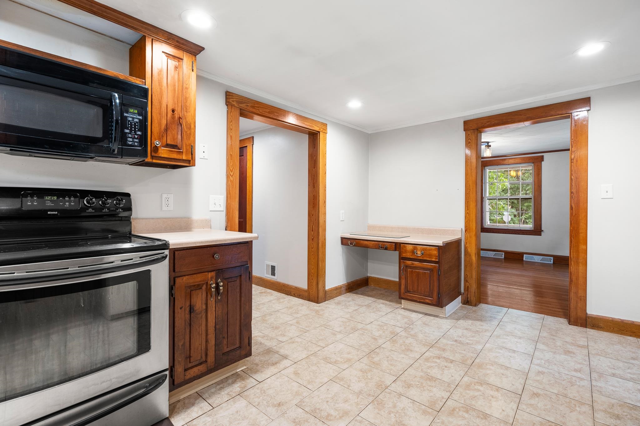 51 River Road Hudson, NH 03051 - Photo 5 of 36 Gallery Image 5