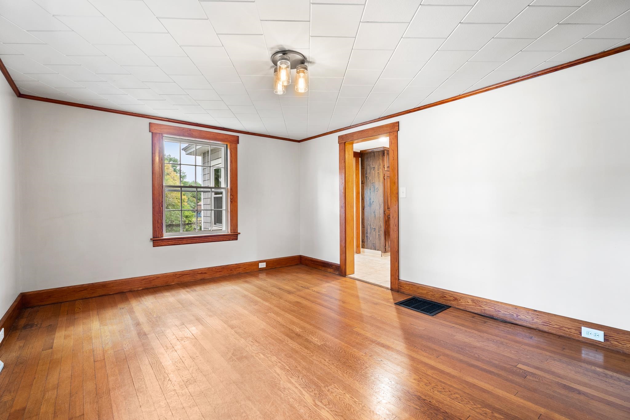 51 River Road Hudson, NH 03051 - Photo 7 of 36 Gallery Image 7
