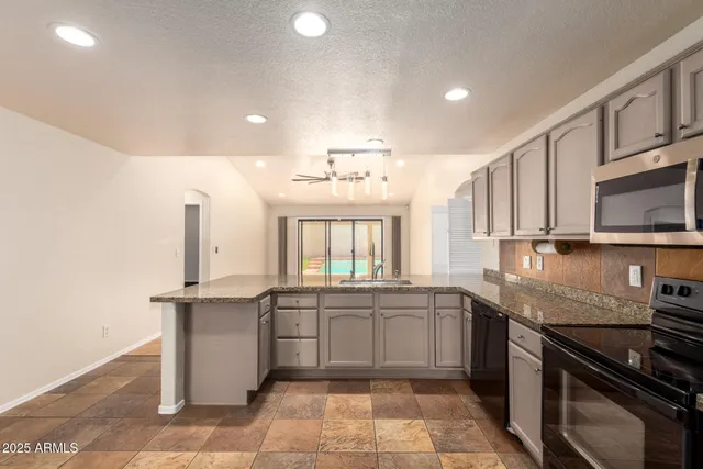 $524,999 | 6389 West Muriel Drive, Glendale, AZ 85308