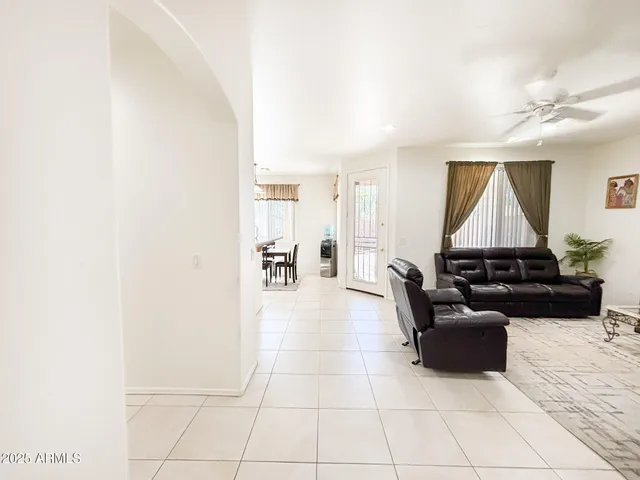 $2,295 | 8647 West Brown Street, Peoria, AZ 85345