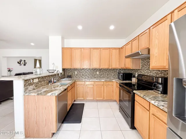 $2,295 | 8647 West Brown Street, Peoria, AZ 85345