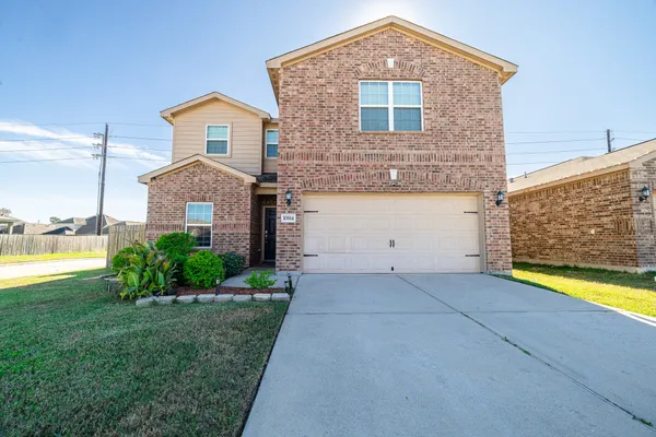 $2,500 | 10814 Spring Brook Pass Drive, Humble, TX 77396