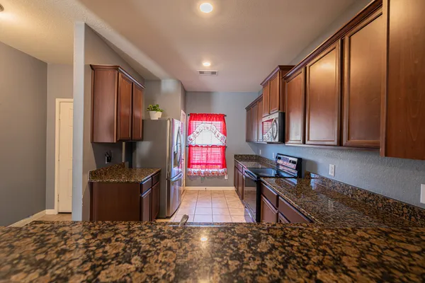 $2,500 | 10814 Spring Brook Pass Drive, Humble, TX 77396