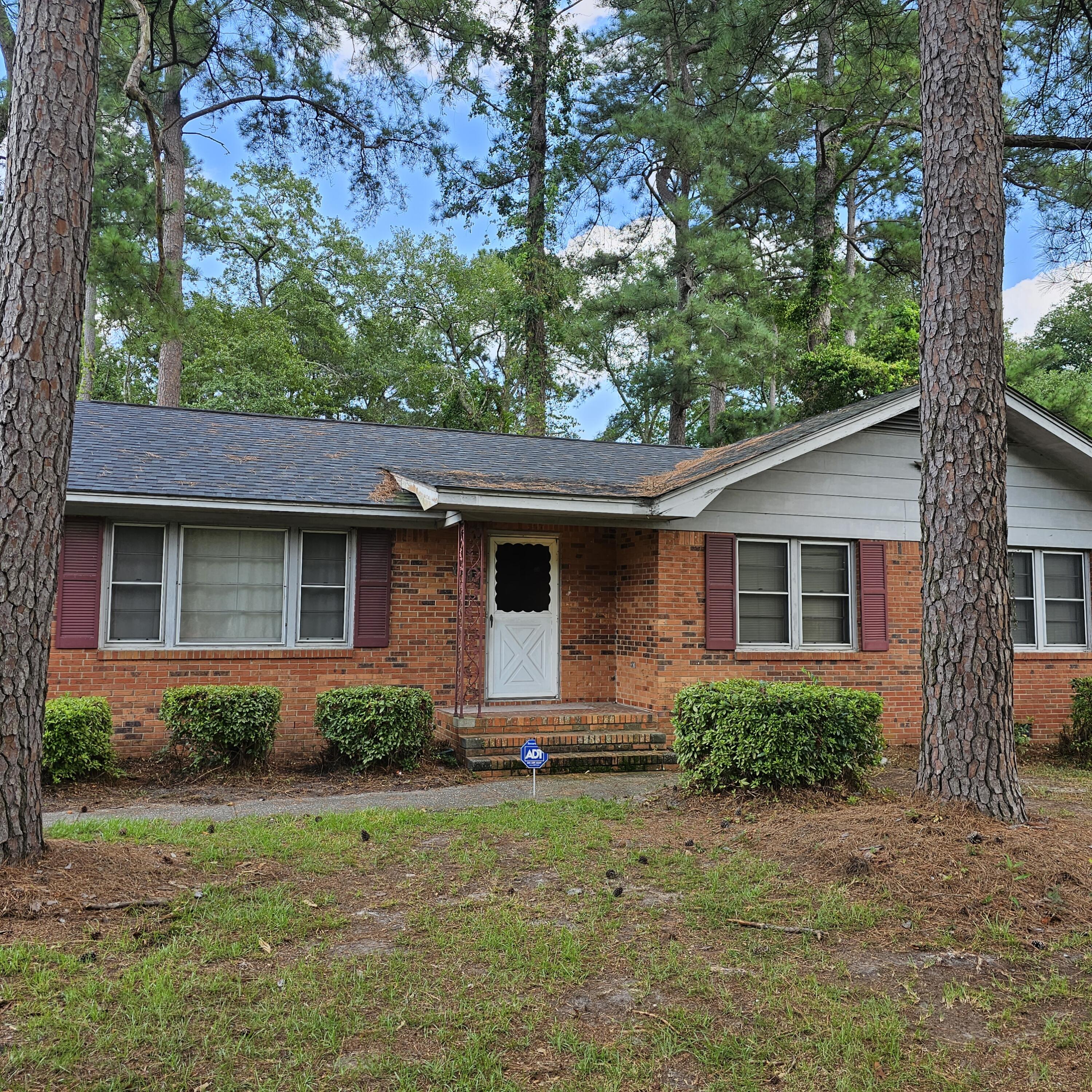 809 North Guignard Drive Sumter, SC 29150 - Photo 1 of 14 20230722_143529