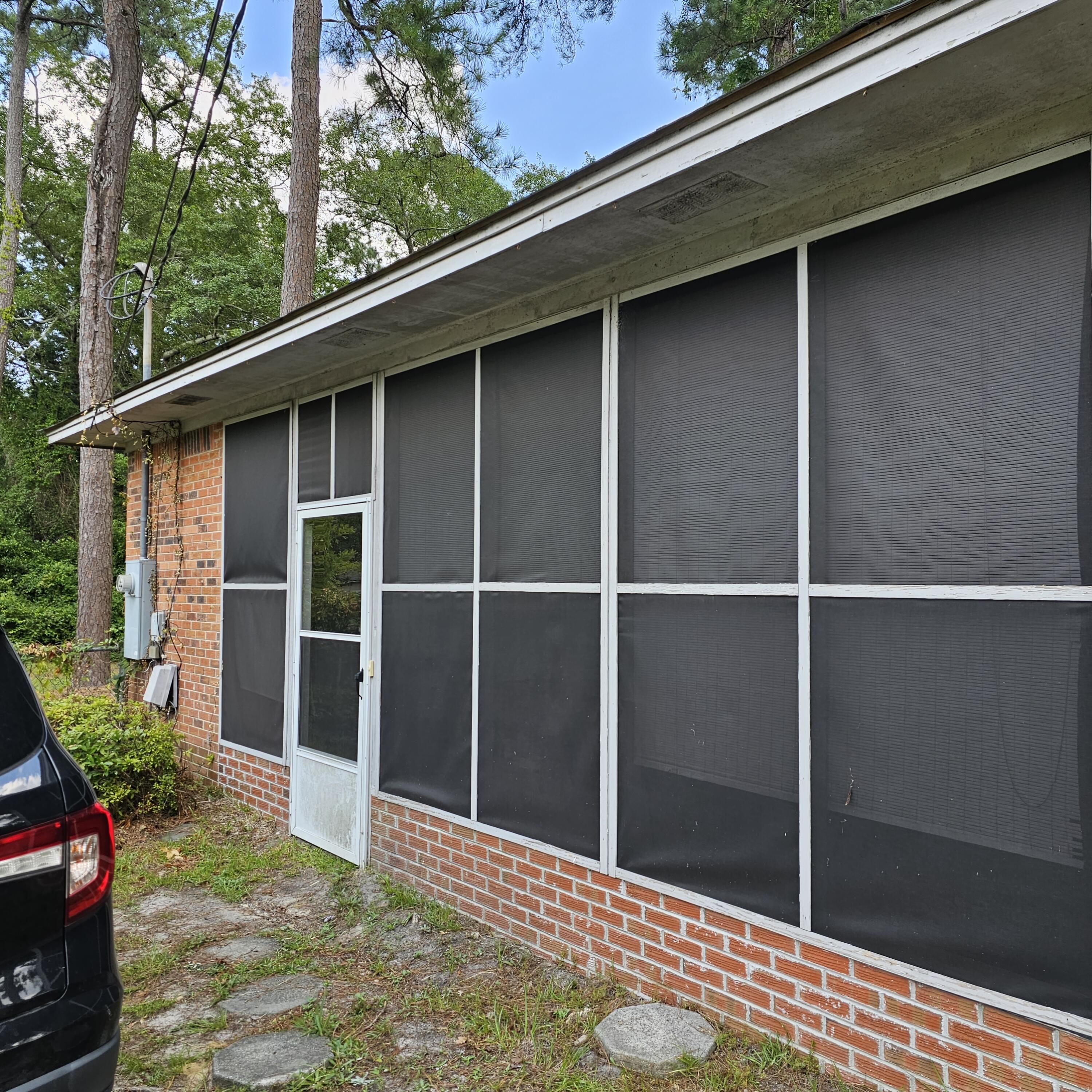 809 North Guignard Drive Sumter, SC 29150 - Photo 3 of 14 20230722_143409