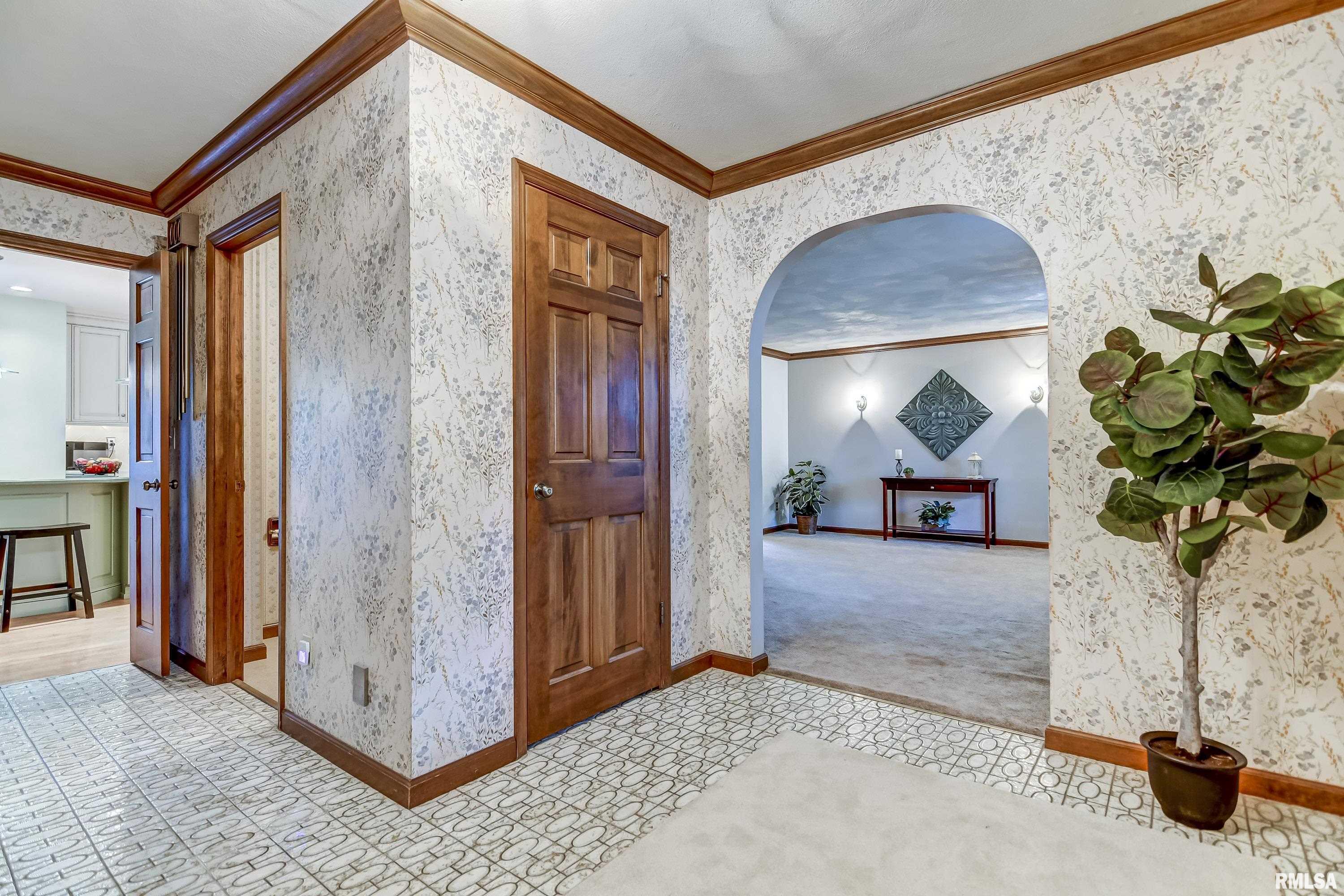 3605 Bounty Circle Springfield, IL 62711 - Photo 6 of 46