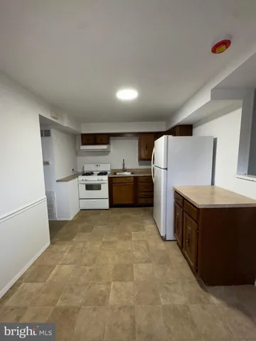 $1,500 | 1103 Colonial Avenue, Unit 1 2 3 4, Bensalem, PA 19020