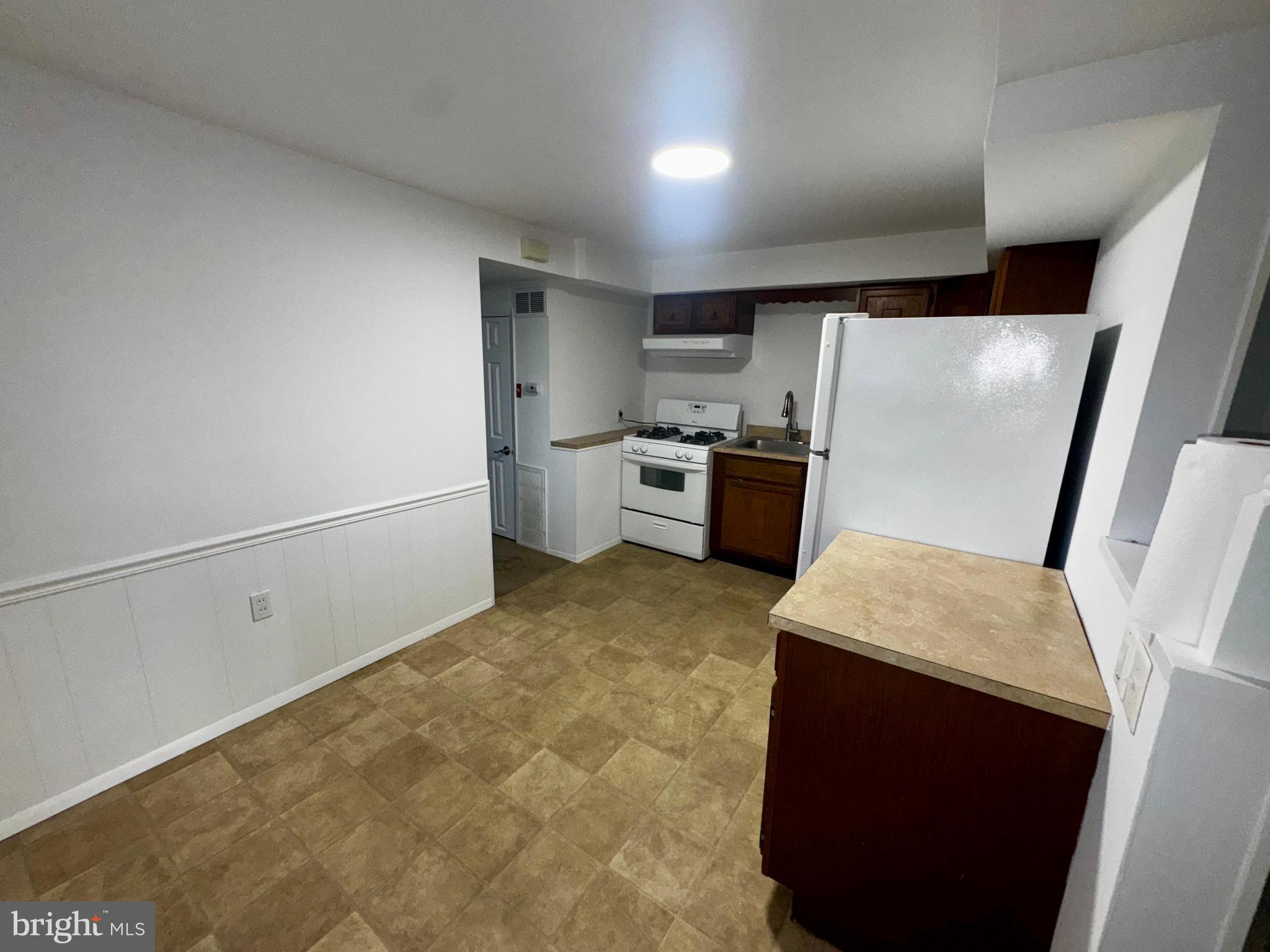 1103 Colonial Avenue, Unit 1 2 3 4 Bensalem, PA 19020 - Photo 9 of 15