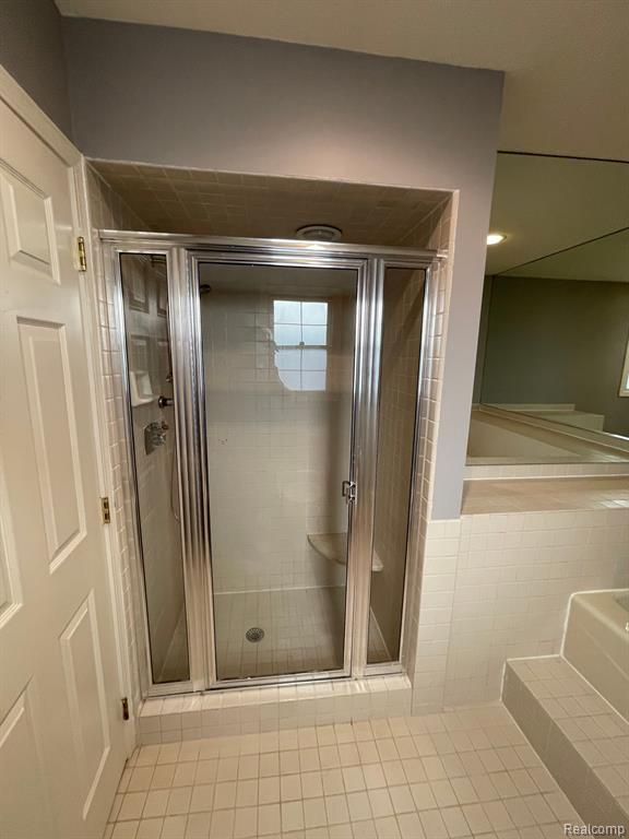 6267 Celeste Road West Bloomfield, MI 48322 - Photo 25 of 51 Gallery Image 25