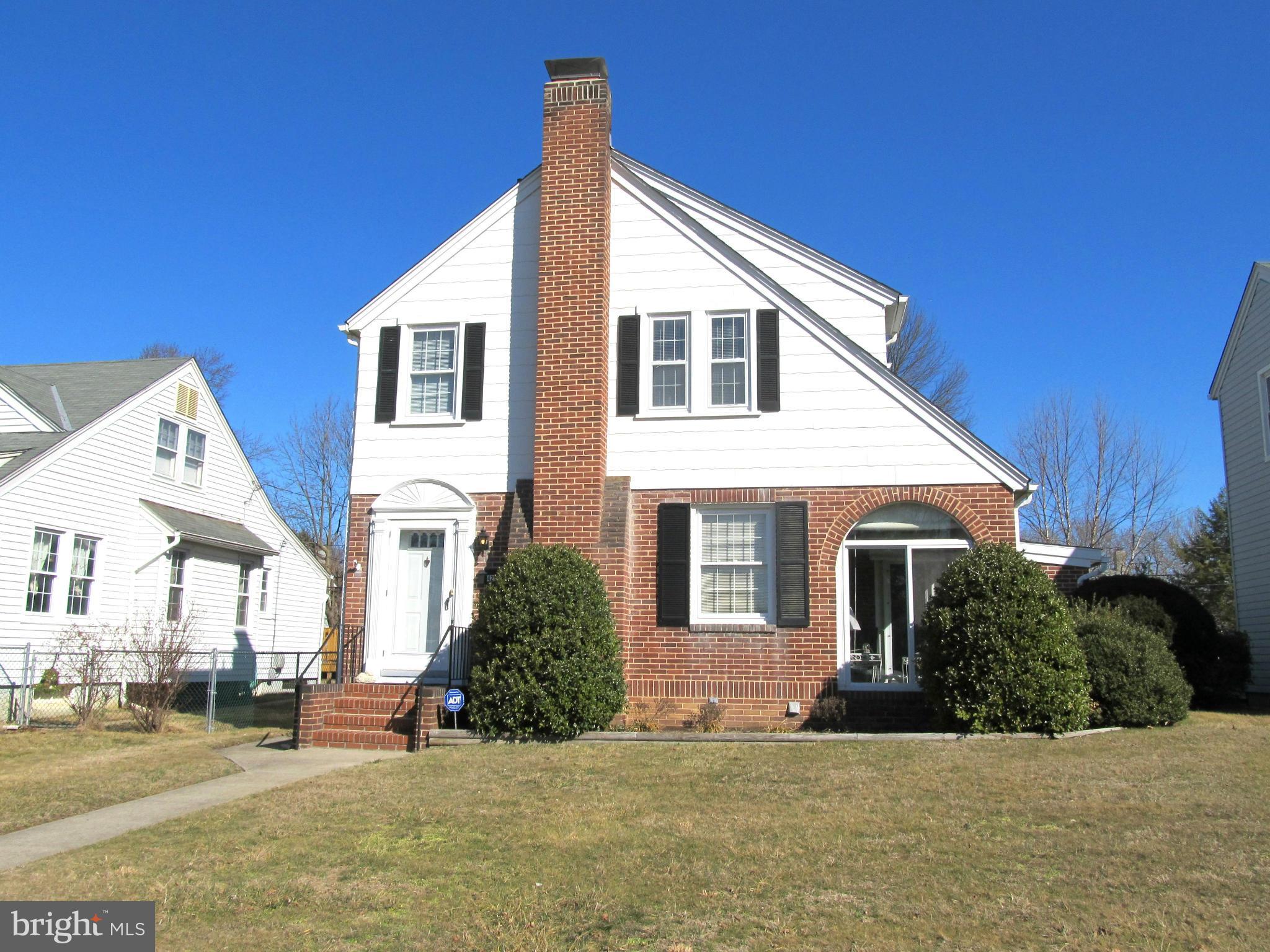 422 Forest View Road Linthicum, MD 21090 - Photo 1 of 25 a view of a house with a yard