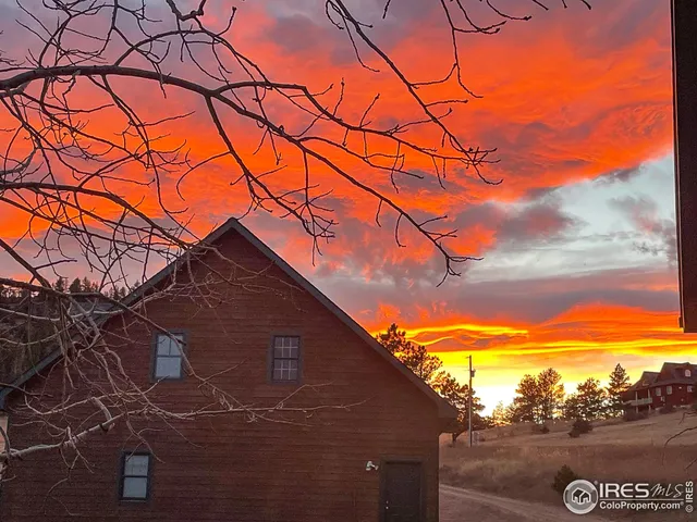 $817,000 | 98 Deadhorse Mountain Court, Livermore, CO 80536