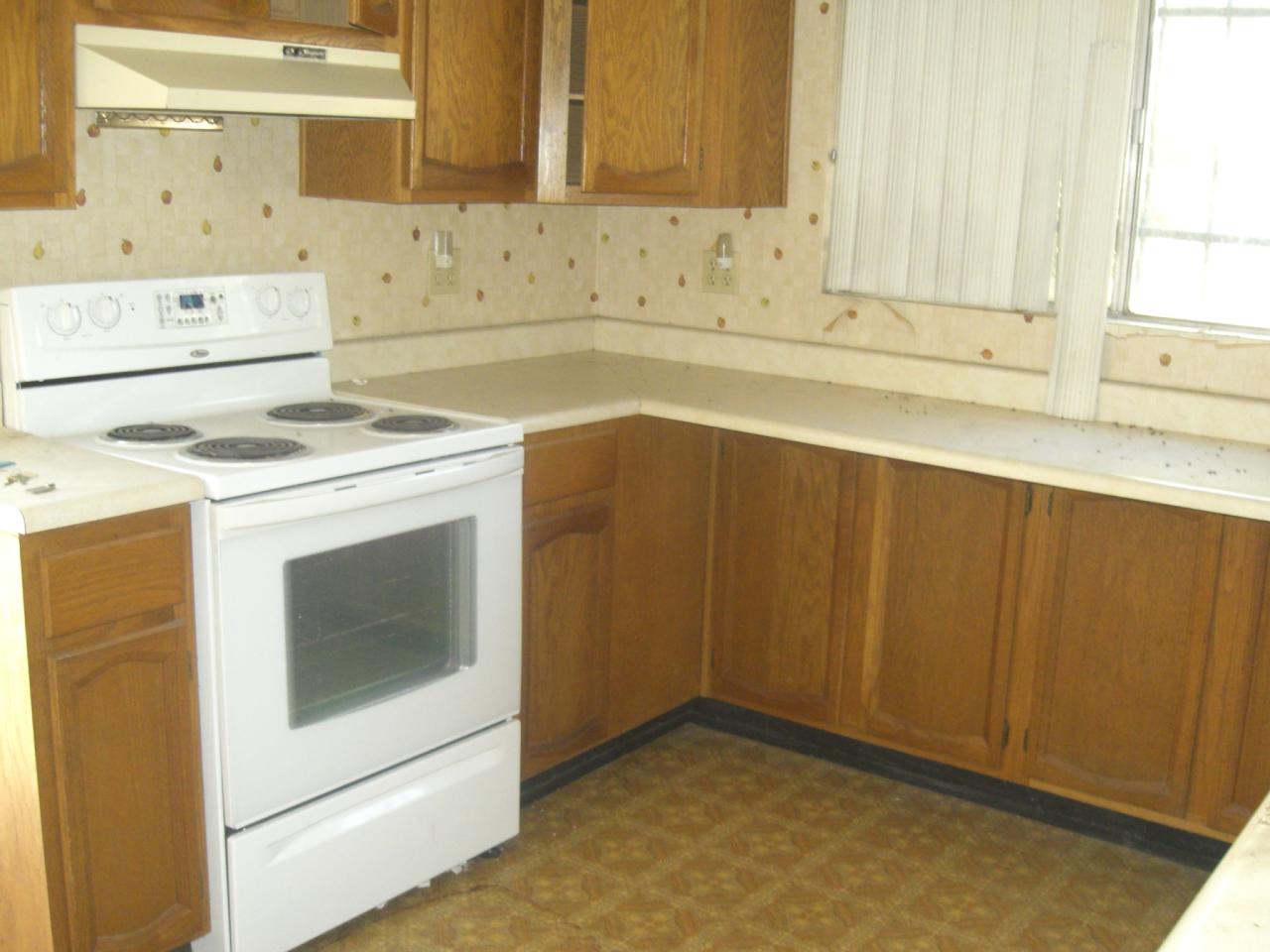 3915 West Granada Road Phoenix, AZ 85009 - Photo 13 of 14 kitchen a