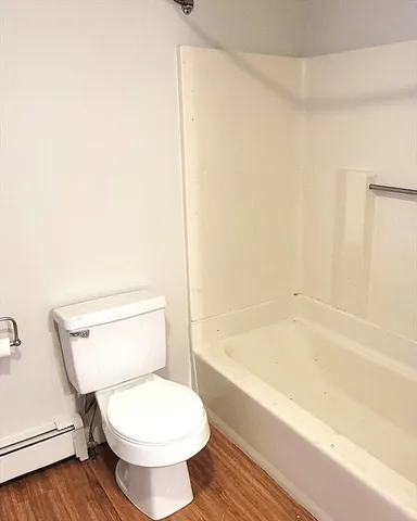 $2,400 | 101 Glen Street, Unit 2, Whitman, MA 02382