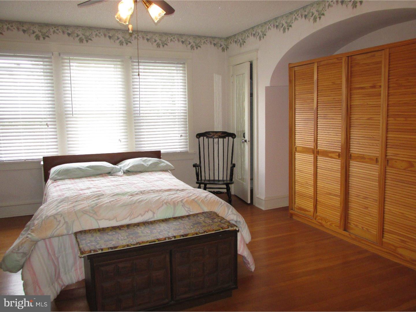 522 Rhawn Street Philadelphia, PA 19111 - Photo 14 of 25 Bedroom - Main