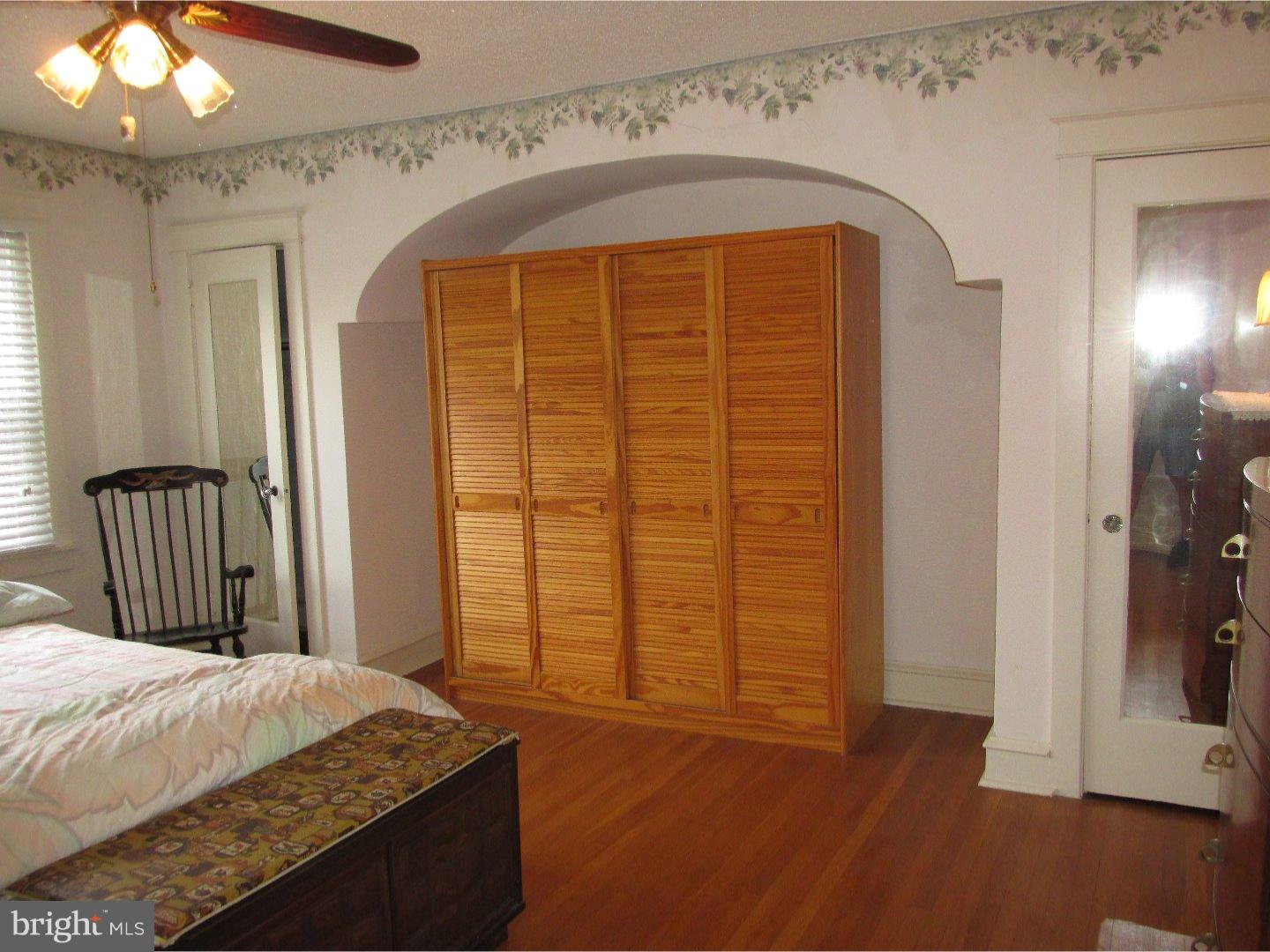 522 Rhawn Street Philadelphia, PA 19111 - Photo 15 of 25 Bedroom - Main