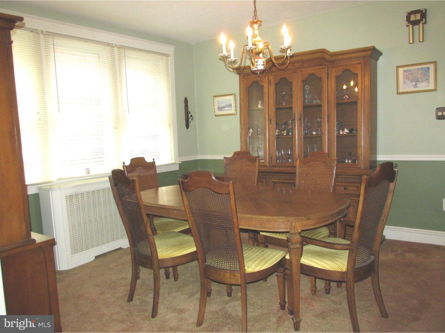 522 Rhawn Street Philadelphia, PA 19111 - Photo 9 of 25 Dining Room