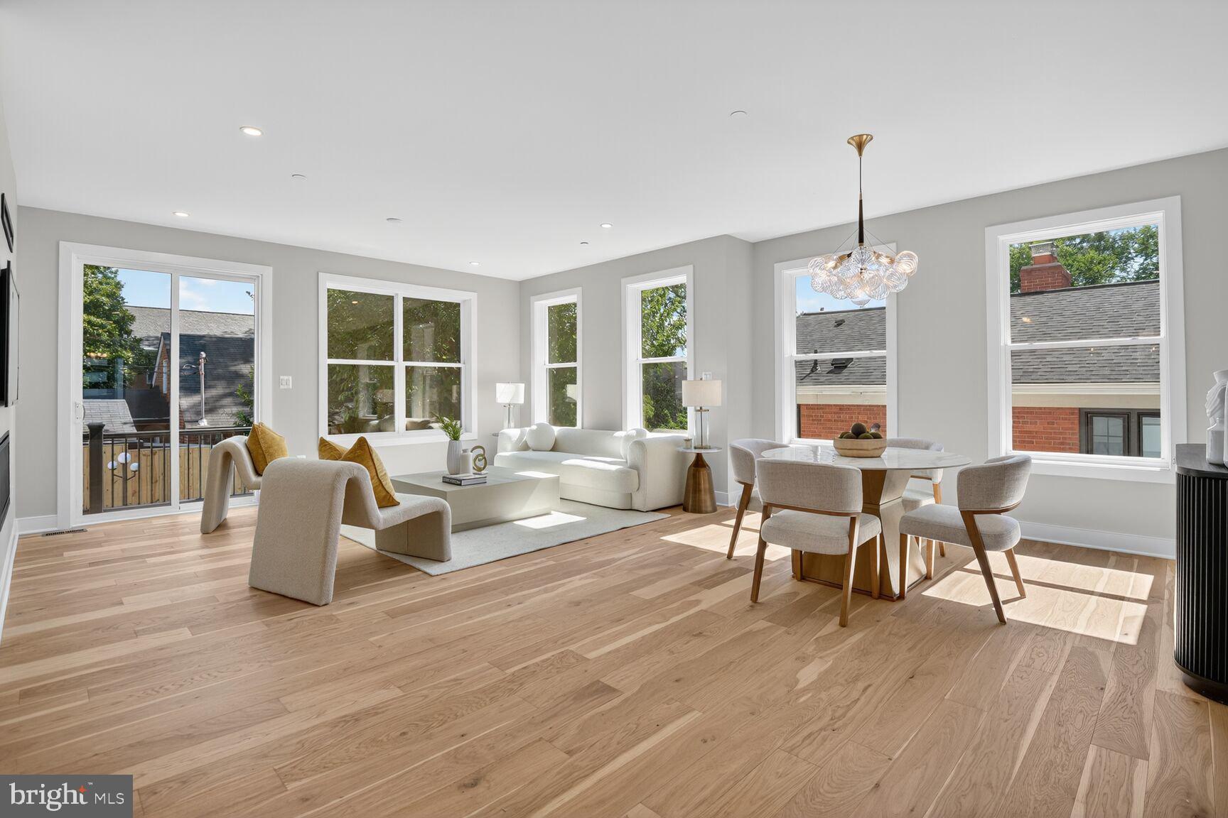 5310 Cathedral Avenue Northwest Washington, DC 20016 - Photo 13 of 57 Family Room with Breakfast Area