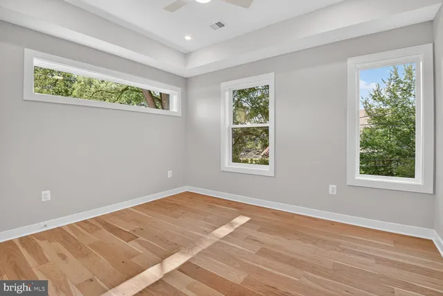 $12,000 | 5310 Cathedral Avenue Northwest, Washington, DC 20016