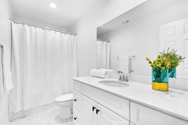 $3,500 | 28300 Abbey Lane, Menifee, CA 92585