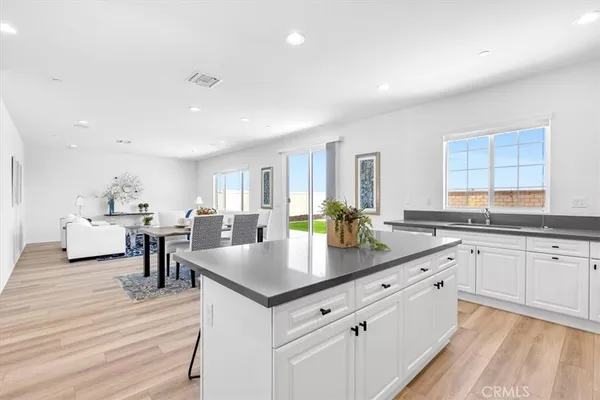 $3,500 | 28300 Abbey Lane, Menifee, CA 92585