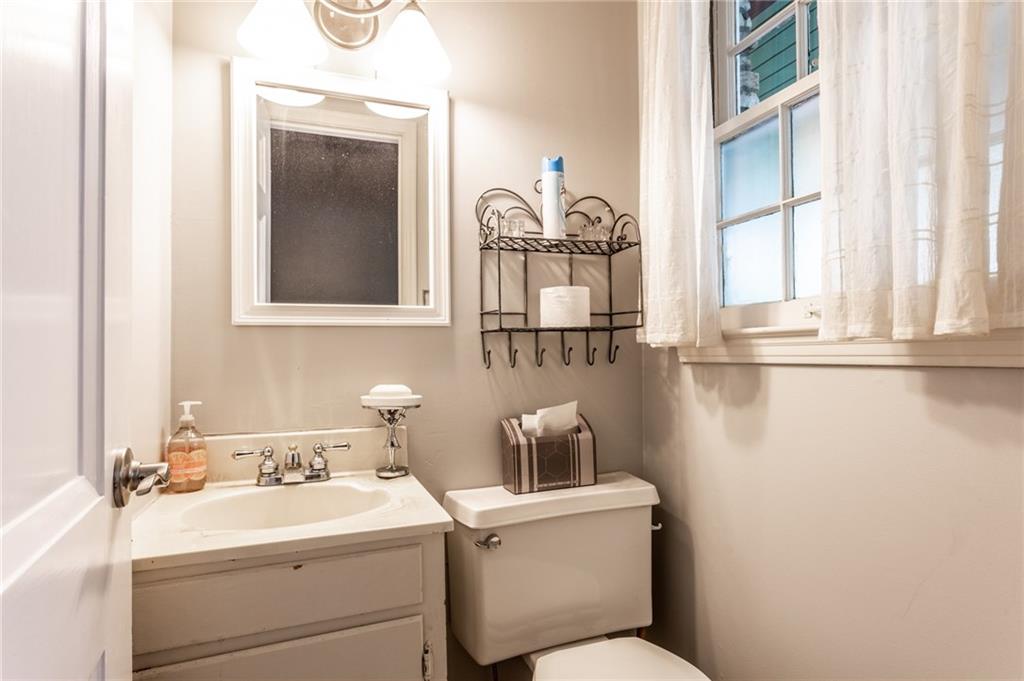 7806 Clarendon Road Indianapolis, IN 46260 - Photo 24 of 50 Gallery Image 24