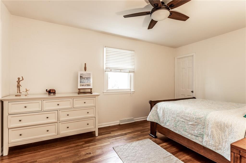 7806 Clarendon Road Indianapolis, IN 46260 - Photo 32 of 50 Gallery Image 32