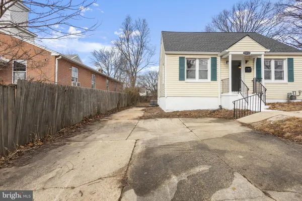 $395,000 | 7012 Flagstaff Street, Landover, MD 20785