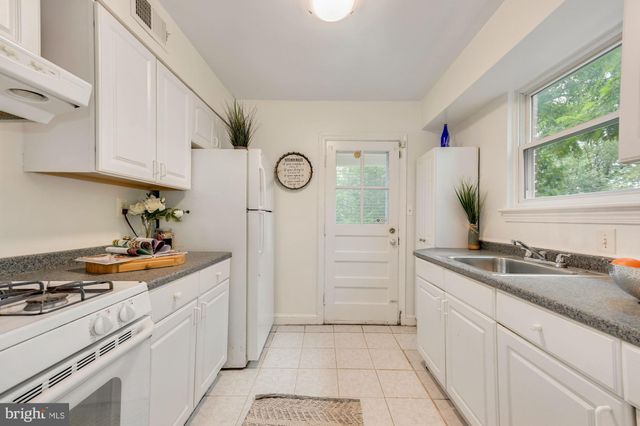 $849,000 | 1419 Girard Street Northeast, Washington, DC 20017