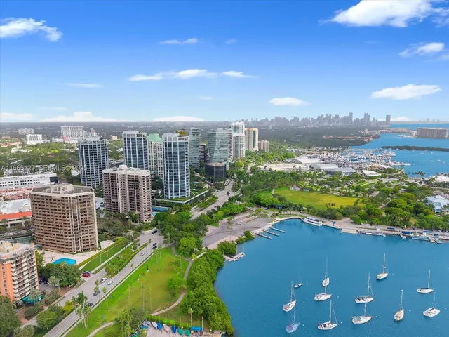 $4,150,000 | 2811 South Bayshore Drive, Unit 4C, Miami, FL 33133