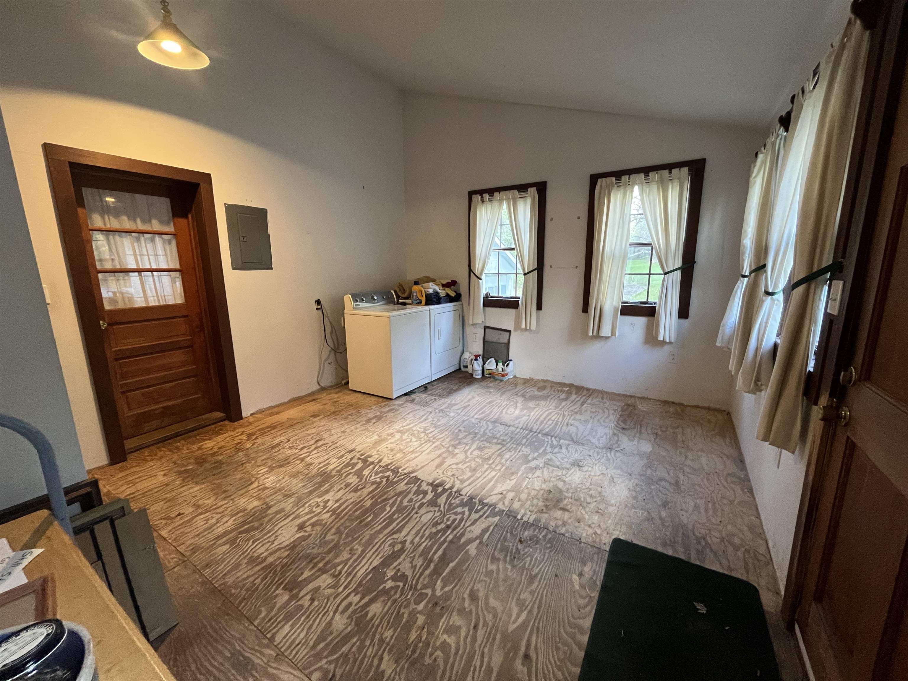 927 Carver Street Brandon, VT 05733 - Photo 11 of 39