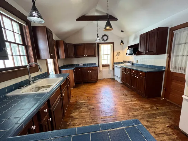 $350,000 | 927 Carver Street, Brandon, VT 05733