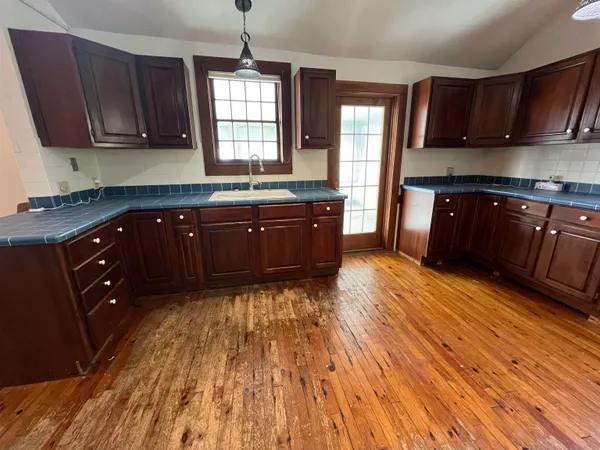 $325,000 | 927 Carver Street, Brandon, VT 05733