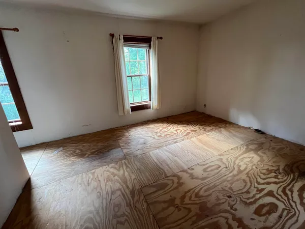 $325,000 | 927 Carver Street, Brandon, VT 05733