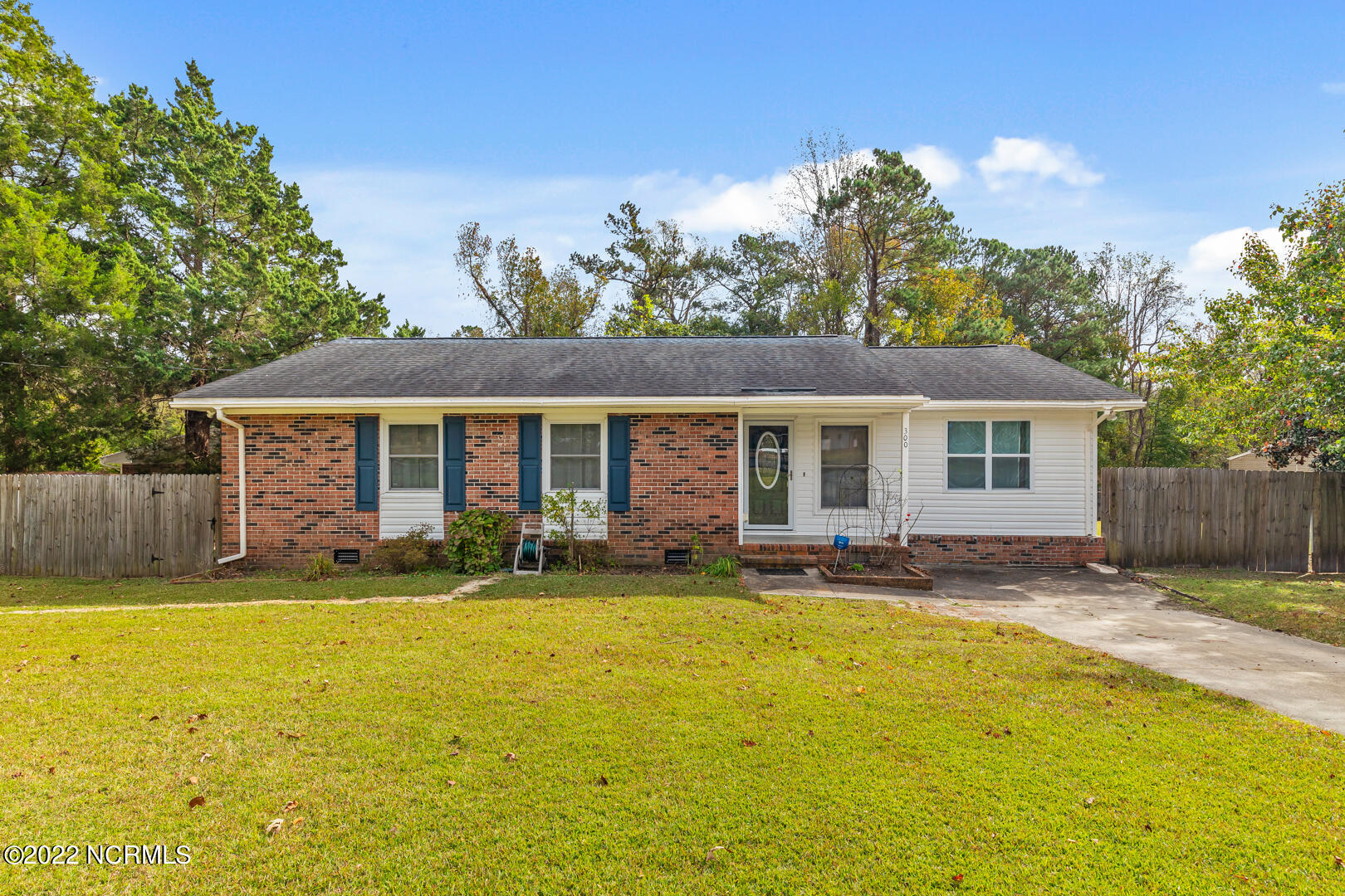 300 Sheffield Road Jacksonville, NC 28546 - Photo 1 of 37 1