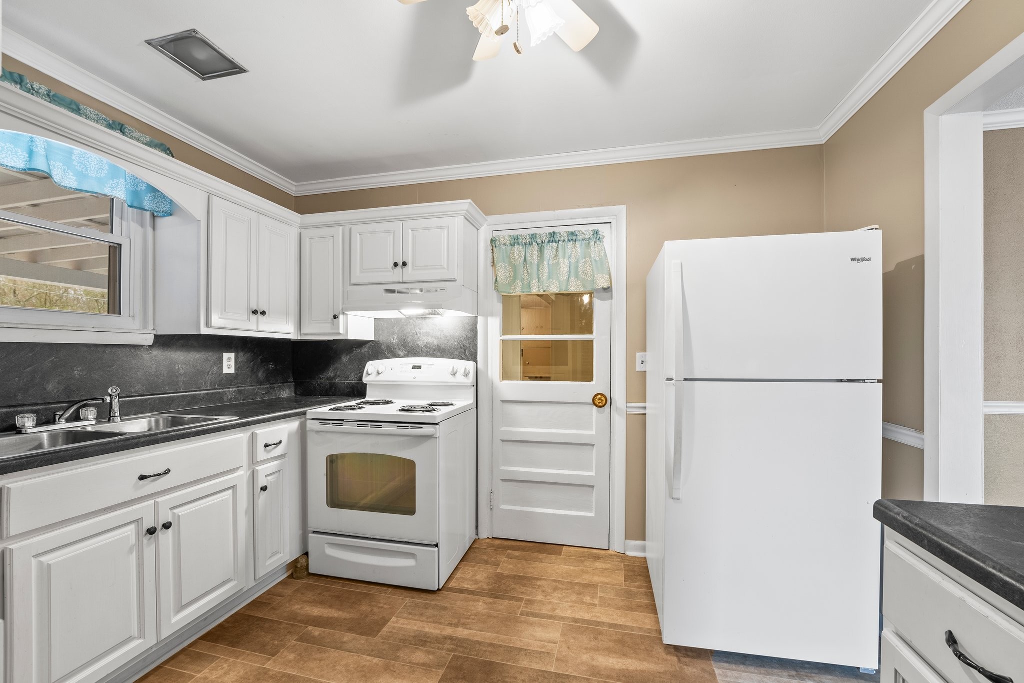 424 Oakwood Road Tullahoma, TN 37388 - Photo 19 of 38 Gallery Image 19