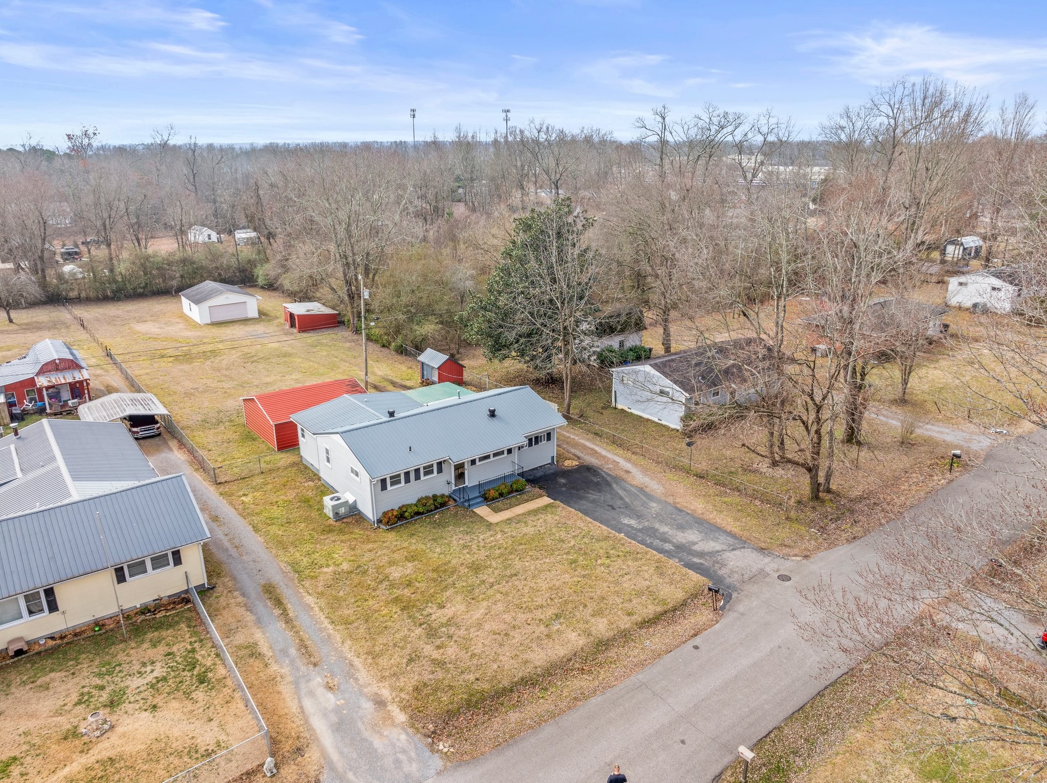 424 Oakwood Road Tullahoma, TN 37388 - Photo 2 of 38 Gallery Image 2