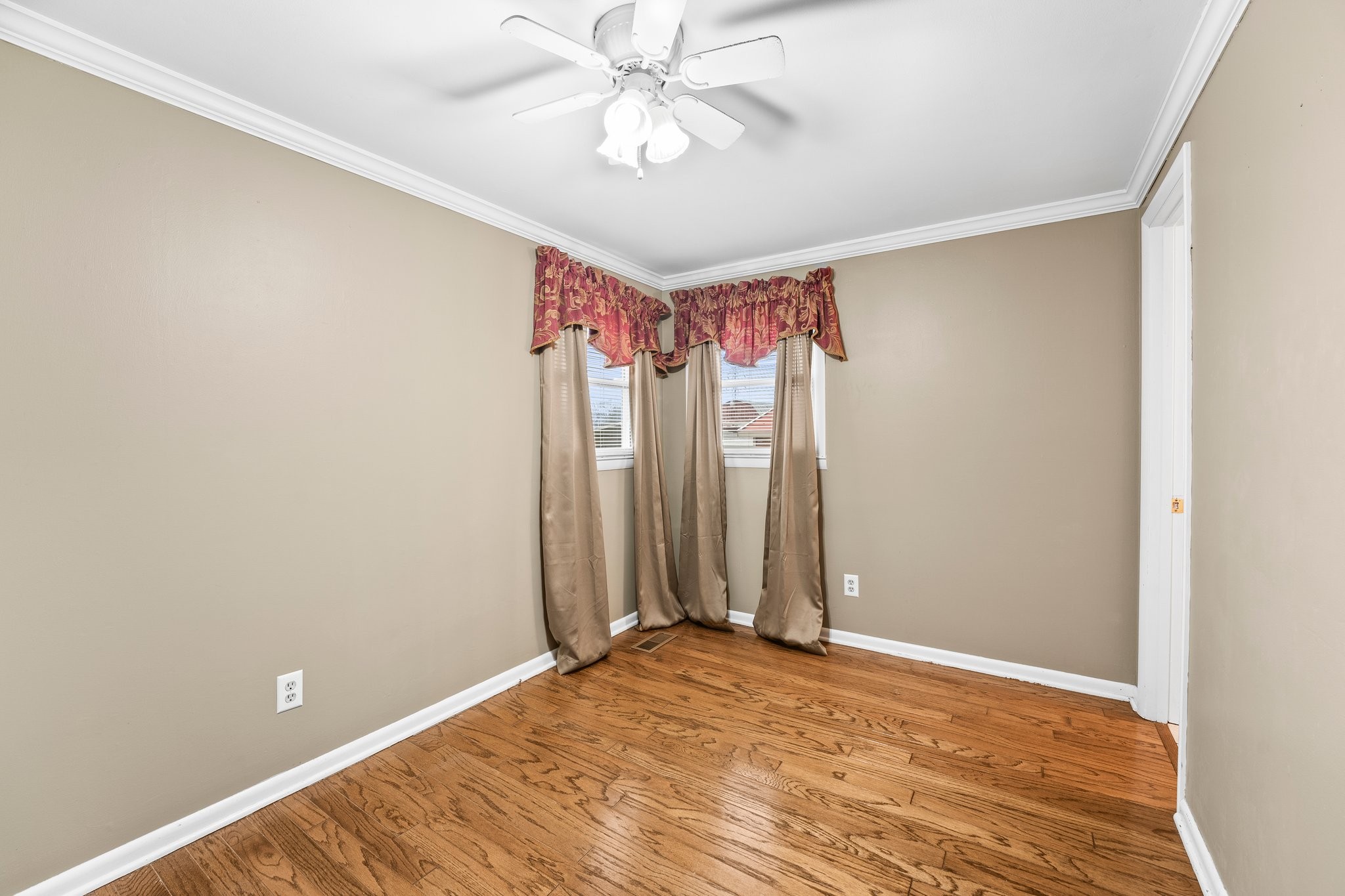 424 Oakwood Road Tullahoma, TN 37388 - Photo 25 of 38 Gallery Image 25