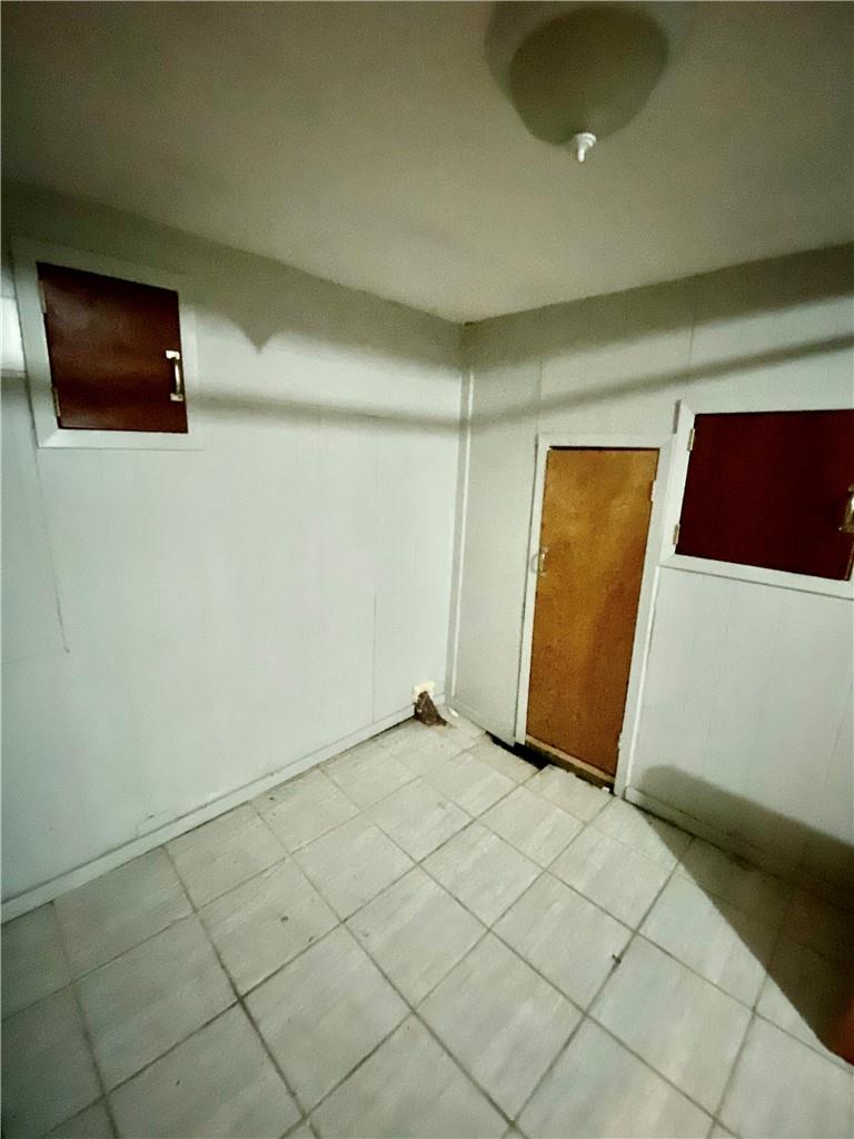 4058 Bronx Boulevard Bronx, NY 10466 - Photo 18 of 19 a view of an empty room