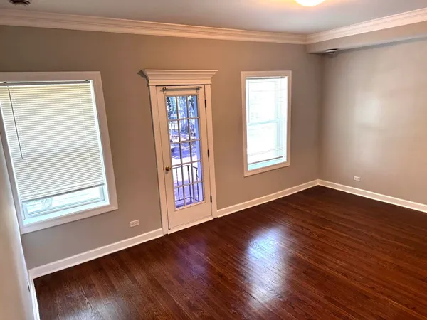 $1,645 | 2155 North Kenneth Avenue, Unit 2, Chicago, IL 60639