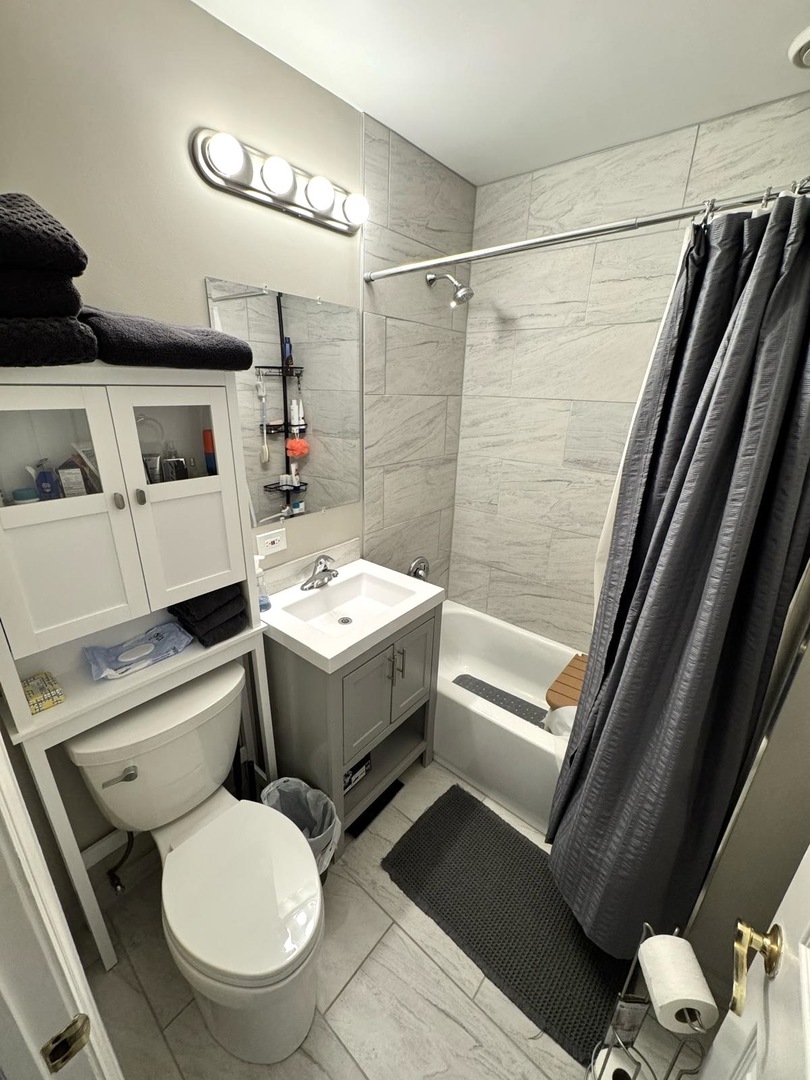 2155 North Kenneth Avenue, Unit 2 Chicago, IL 60639 - Photo 9 of 10