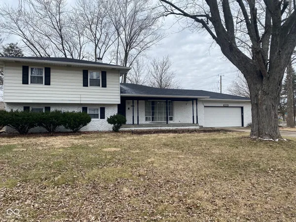 $329,900 | 8008 Cherington Drive, Indianapolis, IN 46227