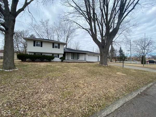 $329,900 | 8008 Cherington Drive, Indianapolis, IN 46227