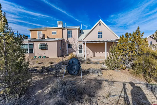 $449,000 | 702 Little Rabbit Drive, Aztec, NM 87410