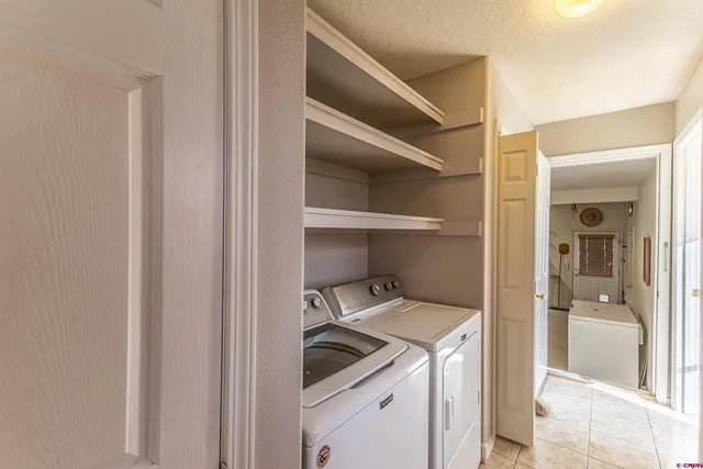 a view of utility room